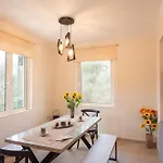 Sol Villa Frínion